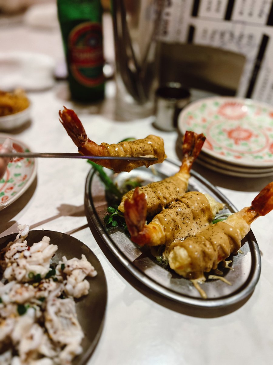 sanchasanpo's tweet photo. エビフライではありません。
エビチリです。大きくて美味いです
いつも頼んでしまうやつ。
#中目黒
#funfan https://t.co/UHKoHGXXci