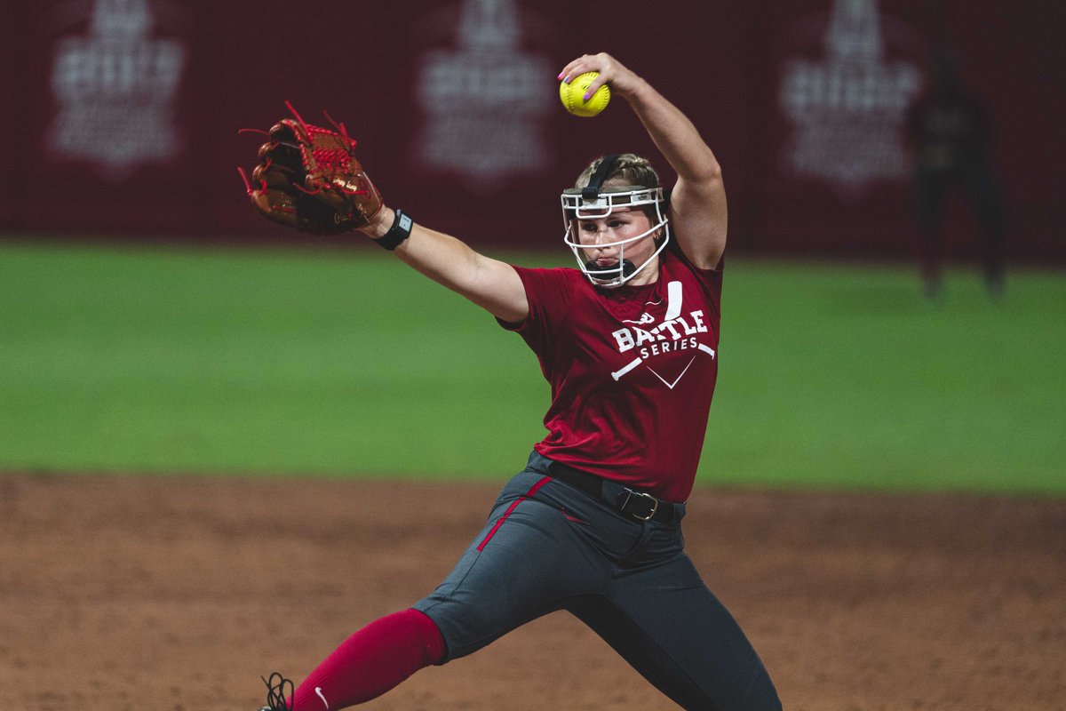 👊 <a href="/audreylowry42/">Audrey Lowry</a> has retired eight of nine faced out of the bullpen with a pair of strikeouts!

#ChampionshipMindset
