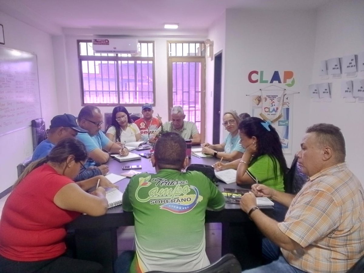 Cumpliendo con las tareas emanadas por Pdte. Nicolas Maduro y el Ministerio de Alimentación, este miércoles integrantes del Estado Mayor evalúan los avances de este sector en diversas áreas. 
-
CNAE presente en este importante encuentro.