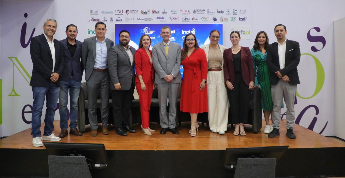 INFONLMX's tweet photo. #HoyEnLaFIL | La Consejera Presidenta del INFONL, @LicBrendaGzz, asistió a la presentación del Panel: “Decisiones Públicas Basadas en Datos” en el #DataWeekNL. https://t.co/JrO3Izcwlw