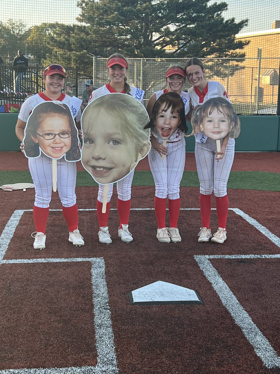 THANK YOU SENIORS AND SENIOR FAMILIES!! ❤️🩵🐏🥎
