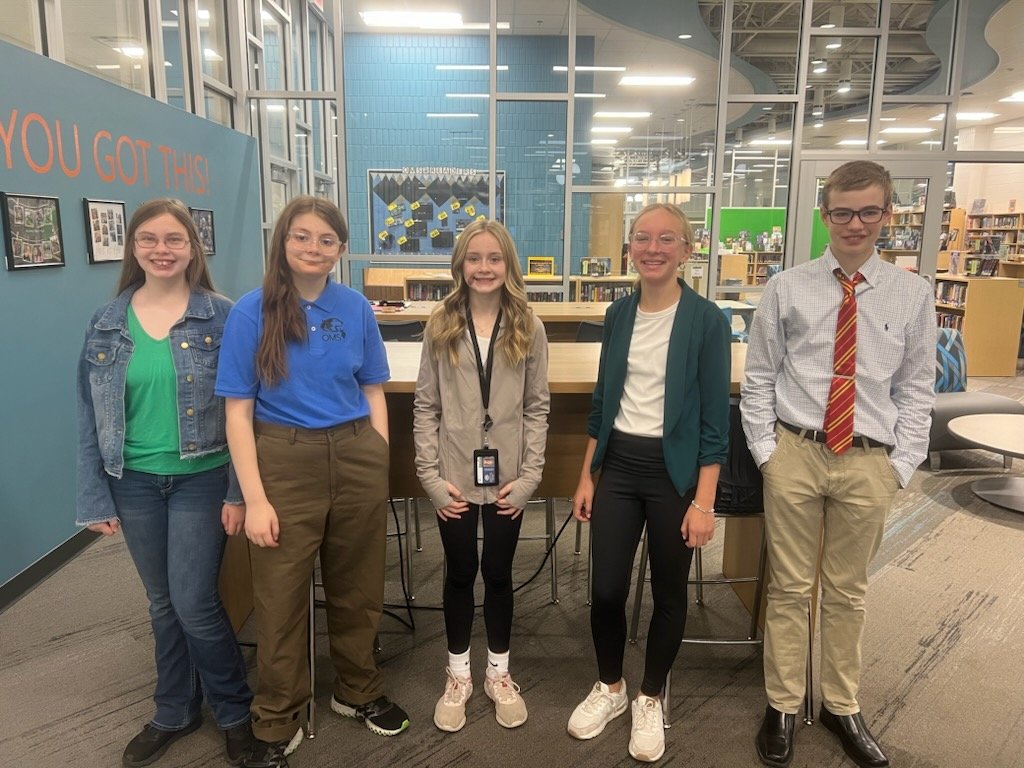 Owatonna Middle School tweet media