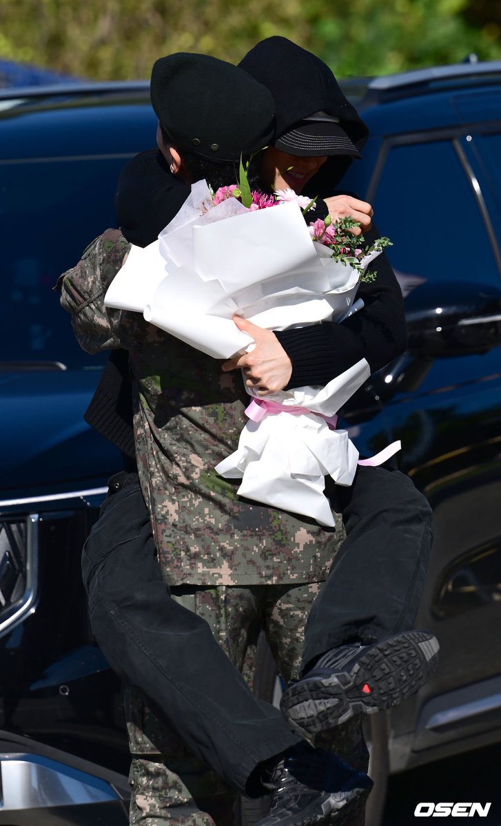the real military wife was changkyun all along