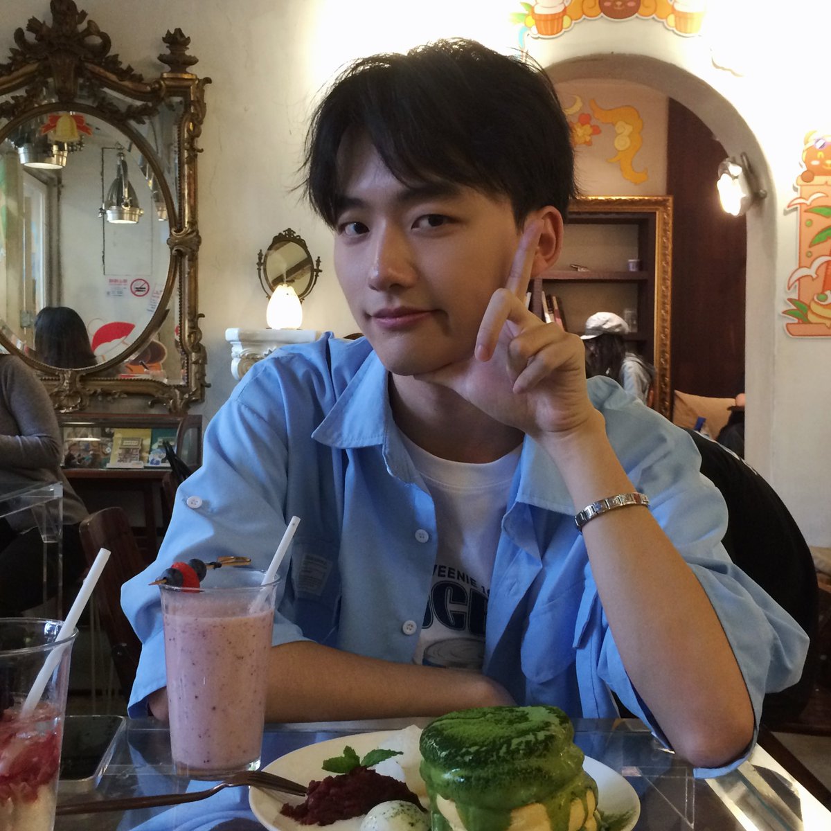 Hugh_XLS's tweet photo. 🩵#男大学生 https://t.co/MyIrSrJ37r