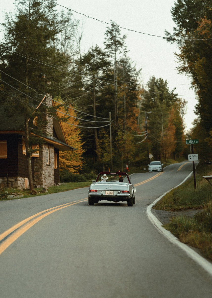 viewfinderthis's tweet photo. Back Country Roads https://t.co/6rT8tIfjc9