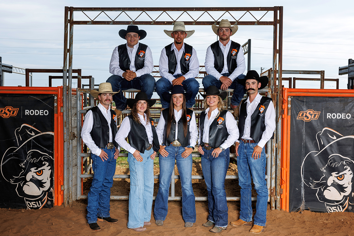 The OSU Rodeo juniors are ready for a successful season! 👏

Meet the juniors: (Top, left to right) Jesus Sanders, Trey Burroughs, Kade Williams 
(Bottom, left to right) Gunner McBride, Harli Gomes, Ally Brennaman, Kirsten Hampton, Joe Reyna