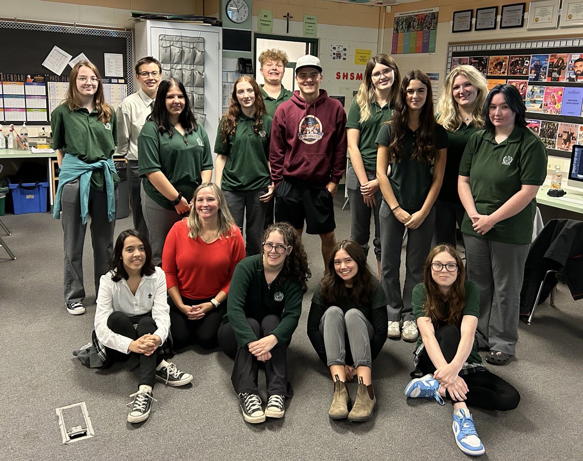 mrsmcdhc's tweet image. Thanks so much to sports photographer extraordinaire &amp;amp; @HolyCrossCSS alumni Devin for sharing his  knowledge &amp;amp; expertise with our yearbook &amp;amp; photography class. Awesome photography &amp;amp; editing tips that students can’t wait to put into practice. #taketech