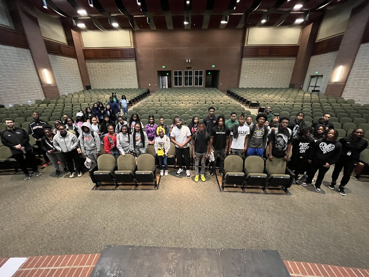 Thanks <a href="/epthemotivator/">Eric Perry</a>  for sharing the morning at FCA! <a href="/bham_fca/">Greater Birmingham FCA</a> <a href="/Coach_Ward/">Steve Ward</a> <a href="/huffman_ad/">Huffman High School Athletics</a>