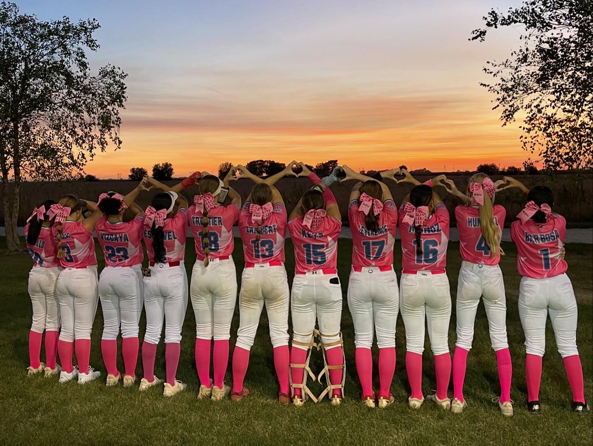 On Wednesday we wear PINK! 💖🎀 Great win today girls!

#breastcancerawareness #thinkpink #pinkarmy #flythehawk
