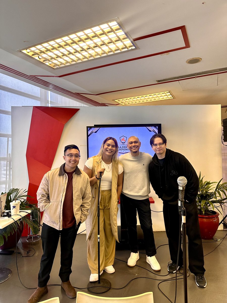 manjeanfaldas's tweet image. Grateful for the opportunity to return to my Alma Mater and discuss esports with Benildean student gamers! Sana all may gamer org, paglabas lang namin noon, Mineski agad eh

Thanks and GGs to Romancon Gaming and PCC

#CSB #SchoolOfDesignAndArts #GameForChange #PCC