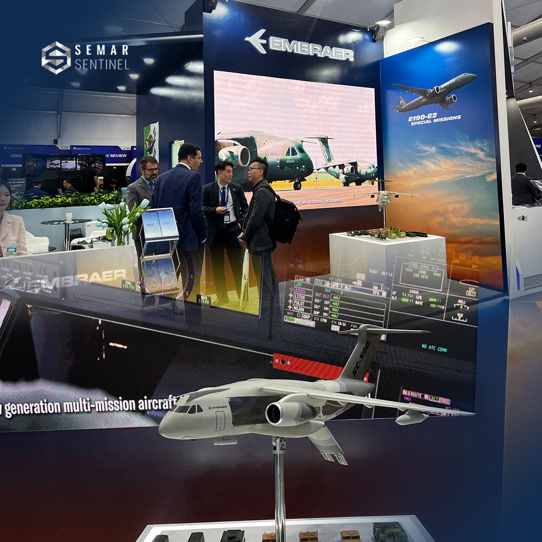 SemarSentinel's tweet photo. 📸SNT & EMBRAER
#KADEX2024 #DefenceExhibition #MilitaryInnovation #CombatTech #InovasiPertahanan https://t.co/l6LF8Dozqo