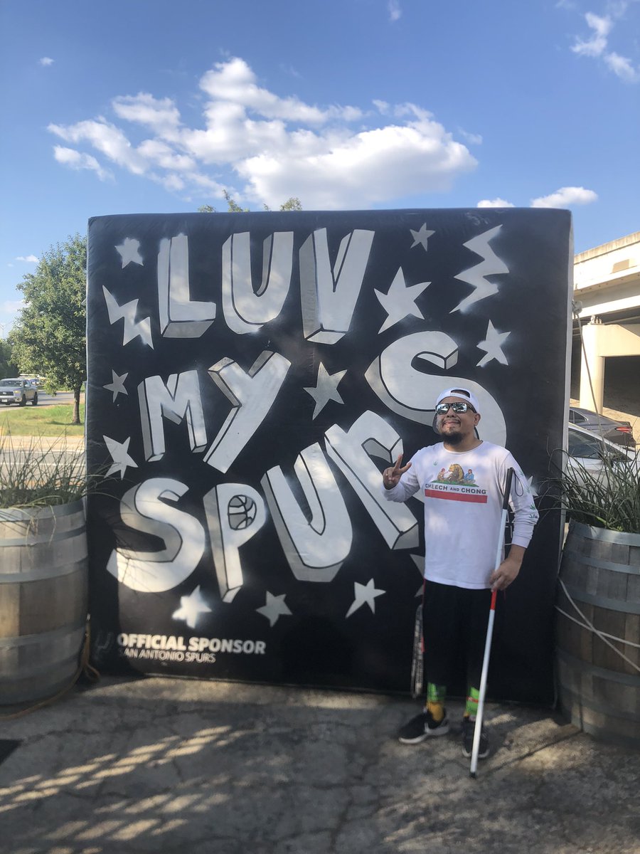 vivaspurs210's tweet image. Made it out to the Pep Rally at Josephine’s St  with @heyallitsbell🩵
Met @spursjesus, said a little prayer and had a really good time 😊🏀⛹🏽 #GOSPURSGO #wemby #spursjesus