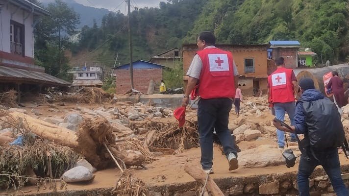 IFRCAsiaPacific's tweet photo. MEDIA RELEASE: Nepal floods; Red Cross providing all possible support for flood-affected communities.

Urgent needs are transitional shelter solutions, water and sanitation as well as cash to help affected people recover as soon as possible.

👉https://t.co/Om5s7s9uGs https://t.co/iBM3E6UCPS
