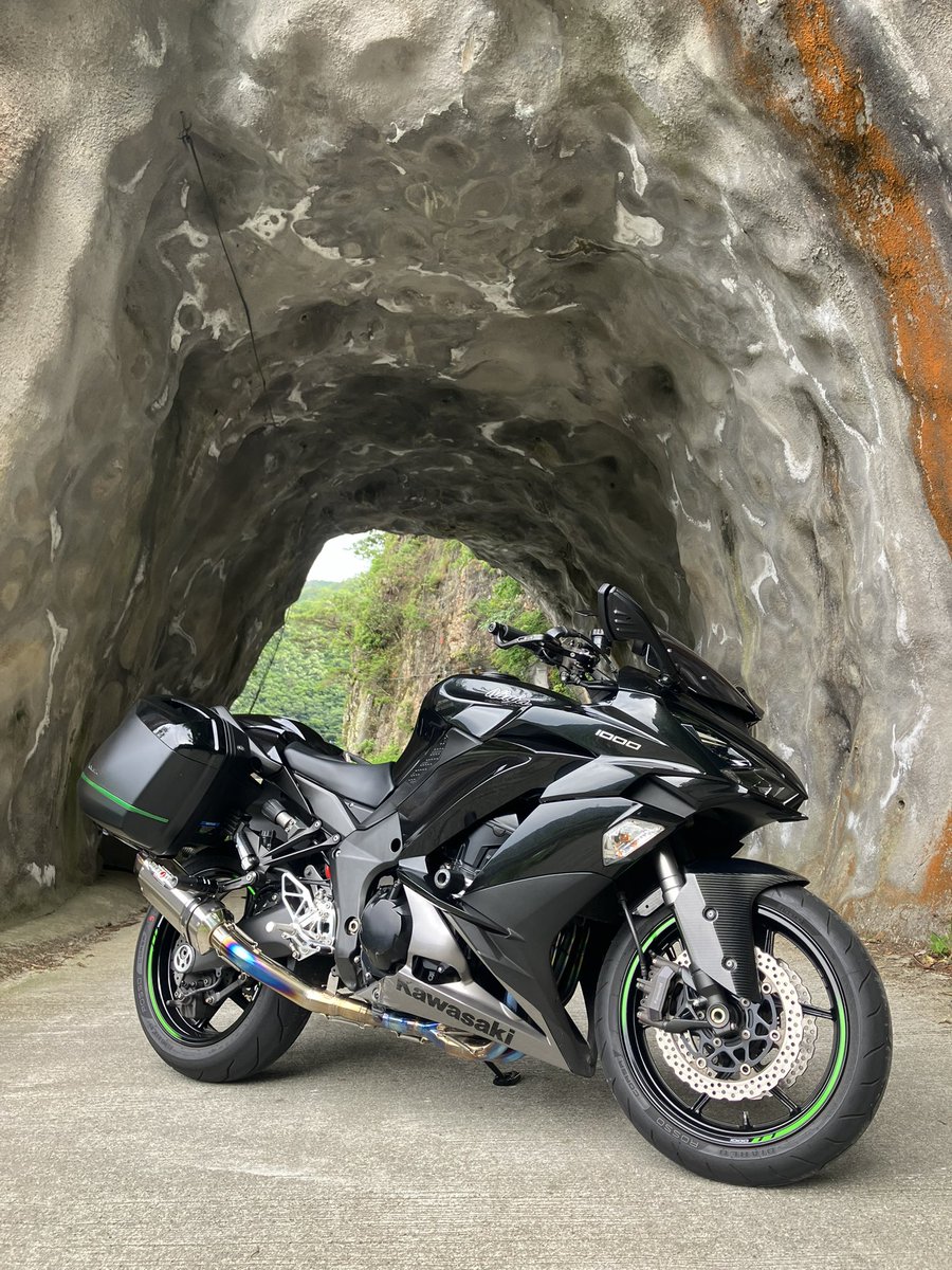 黒いバイク集合 - البحث / X
