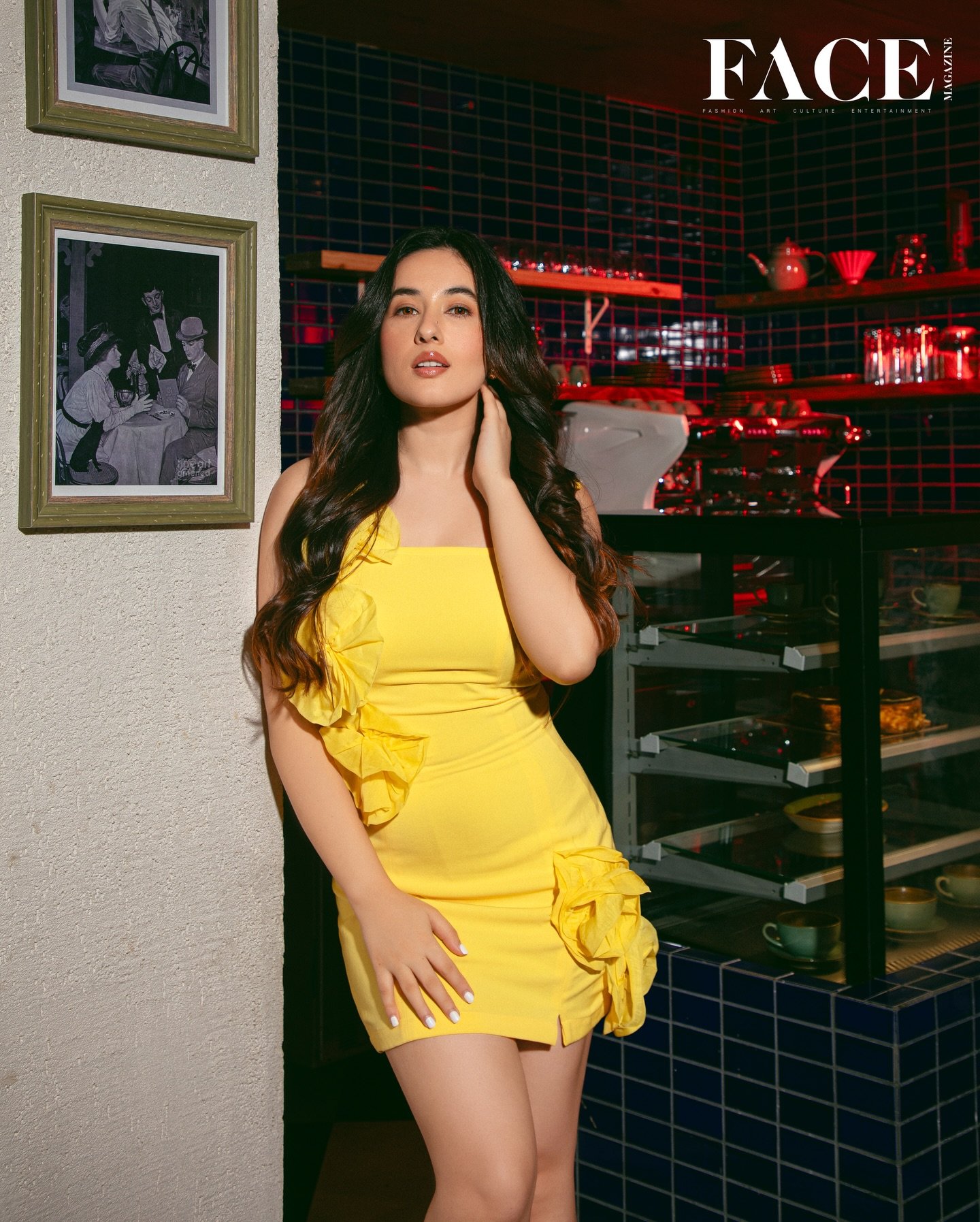 GY7x_hrbAAAUlLb?format=jpg&name=large