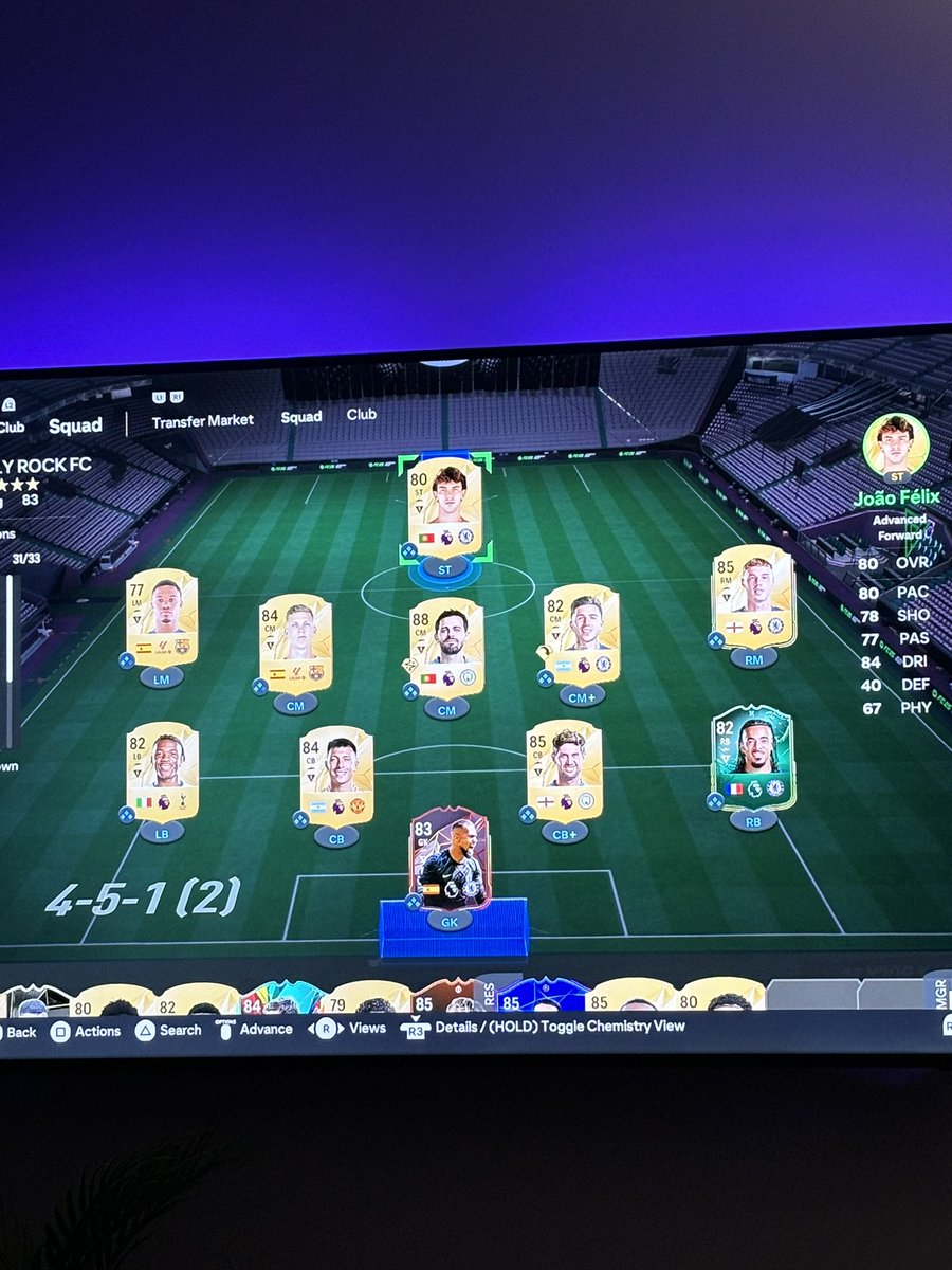 𝕄𝕚𝕝𝕝𝕪 tweet media