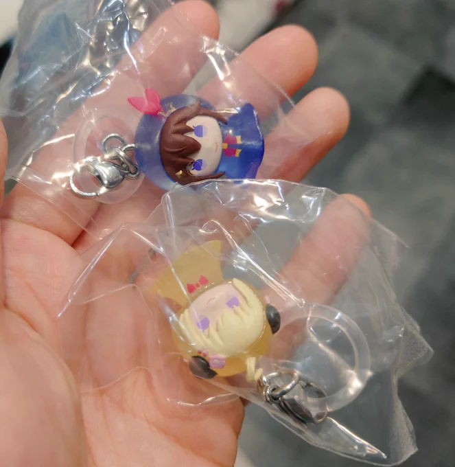 ホロ系のガチャガチャとパペットっちゃまーとゲッサー!! 