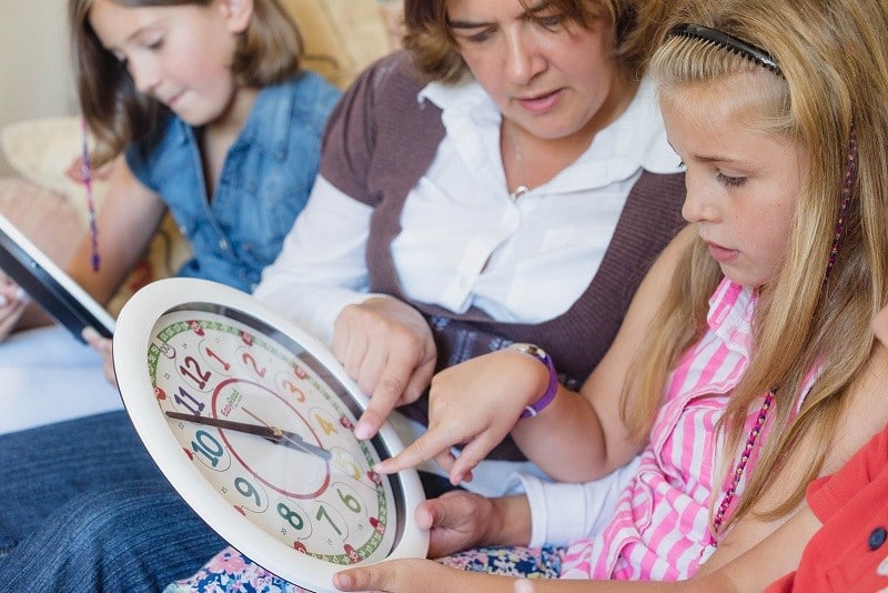 EasyReadTime's tweet image. 📚 For many adults, learning to tell time wasn’t straightforward - so if you still struggle with it today, explore the accessible new learning processes for all learners. 
thehomeandgarden-magazine.co.uk/how-do-you-tel… 
#tellingtime #teachingresources