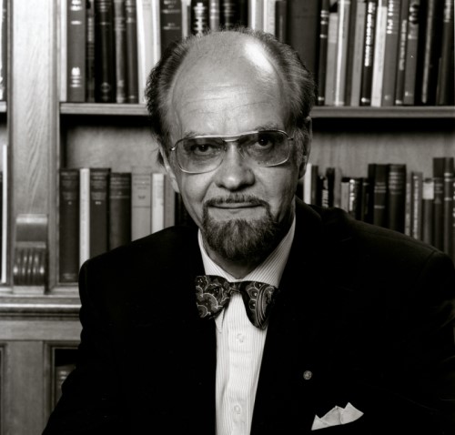 In 1972, Endel Tulving proposed the distinction between episodic and semantic memory - the recall of events vs the knowledge of information. Find out more about their life’s work in the new biographical memoir: ow.ly/AuOU50TBVLU #BioMems