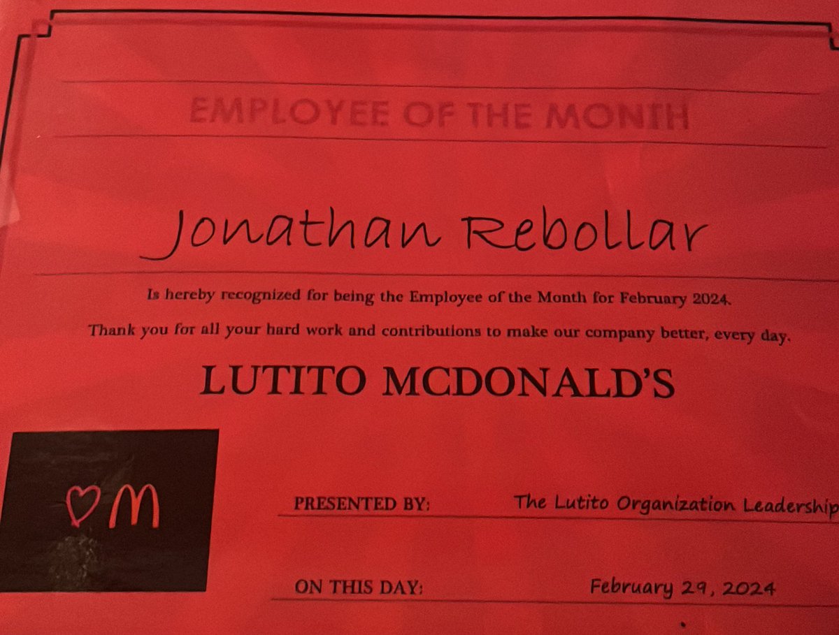 JonathanRebol's tweet photo. @McDonalds I worked for company for 5 years and I’ve been through a lot of collabs through the years Travis Scott, j balvin, bts etc, but I haven’t seen y’all with @Eminem and I’ve always appreciated the opportunity y’all gave me. #makeithappend #collab #Slimshady #Eminem https://t.co/HZlZ0ACQzT