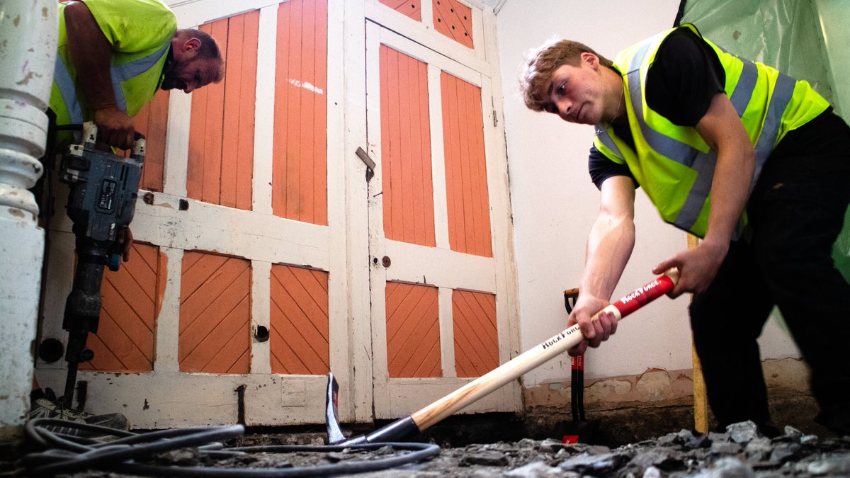 CAST | Cornwall tweet media