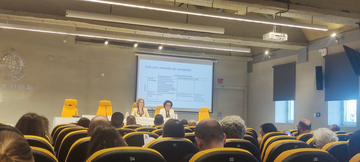 #XXIXJornadasCAU hoy empezamos con <a href="/carlotabustelo/">Carlota Bustelo</a> presidenta de @UNE #SC1  y el significado de la normalización y en nuestros archivos <a href="/CAUCrue/">Comunicación CAU/Crue</a>.