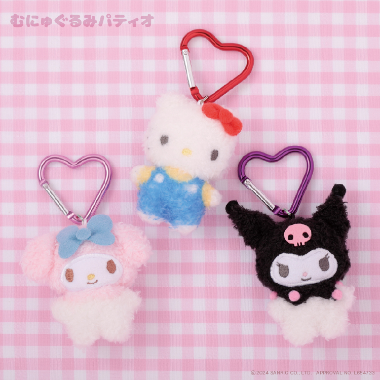 sanrio_oshikatu's tweet photo. ＼⚠️新商品【予告】📣🆕／
むにゅぐるみパティオにて「ミニミニマスコット」の予約販売開始🥹🩷11月中旬頃順次発送予定❣
https://t.co/F2AY2F2Hty
ふわふわ素材が可愛すぎてたまらないね😭🩷癒される💕
ハート型のカナビラも可愛いね🫶

👇詳細・予約はむにゅぐるみパティオ公式サイトにて💕
https://t.co/wFIs3dntMb

#サンリオキャラクターズ #ミニミニマスコット #むにゅぐるみパティオ #むにゅぐるみ
