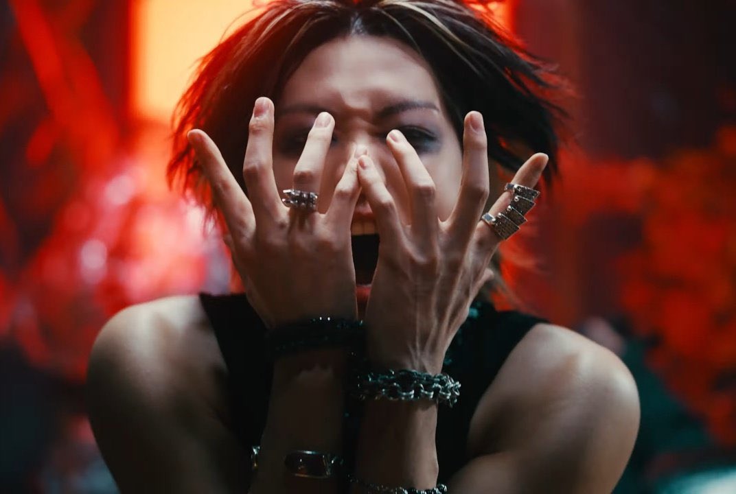 nct_menfess's tweet photo. NCT! Yuk buat rocker kita. 

Into the Depth with YUTA
#.YUTA_OffTheMask #.中本悠太 https://t.co/PoajkCXKYN