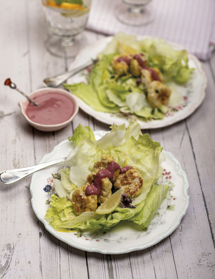RTE_GUIDE's tweet photo. Keeping with our PINK issue, @cfulvio gives us some pink recipes this week!
Try her mini turkey patties with pink tahini sauce or some raspberry granola parfaits.
#rteguide #PINKissue #catherinefulvio #recipes https://t.co/db4JAhSwUs