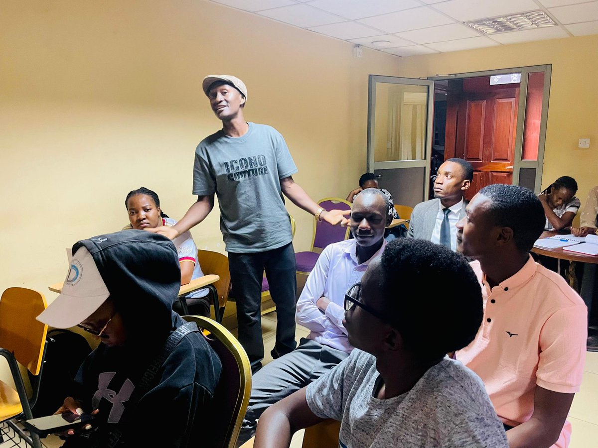 RotaractClubVU's tweet photo. Last Evening we held our Quarterly Club Assembly, we shared with the whole club the  status of the club, we also voted on a number of improvements suggested by the club BOD.  
#WeAreRacVu
#TuliNaawe
#MyBrothersKeeper https://t.co/TBBdapy4qt
