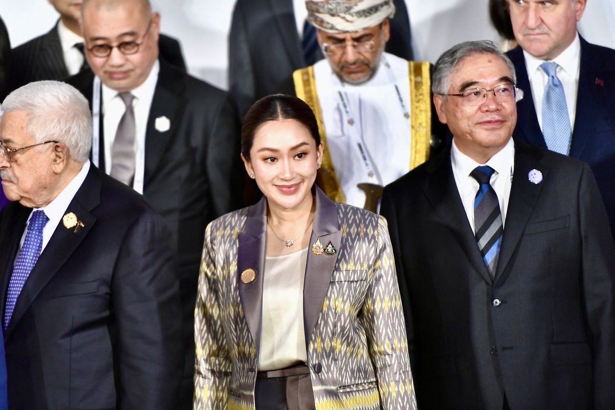 IngshinF36874's tweet photo. นายกรัฐมนตรีไทยเป็นผู้นำหญิงคนเดียวในที่ประชุม  ACD Summit ครั้งที่ 3 ที่กรุงโดฮา ประเทศกาตาร์  #แพทองธารชินวัตร #acdsummit #กาตาร์ #พรรคเพื่อไทย https://t.co/EMapv57v4P