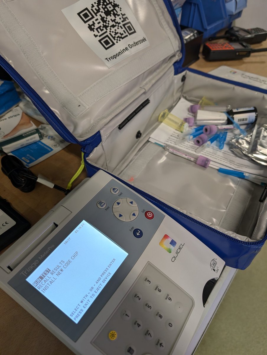 Nieuwe stap in het onderzoek aangaande troponine bepaling prehospitaal.  Kleine scholing gevolgd en nu mee tijdens de dienst.

<a href="/AmbulanceRR/">Ambulance Rotterdam-Rijnmond</a> 
#dmvda 
#highsensitivitytroponine
