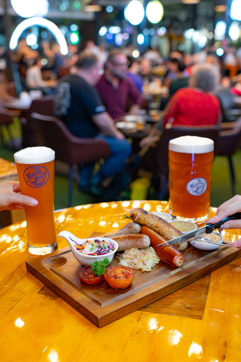 craftbkk's tweet photo. Had a blast celebrating Oktoberfest with friends and colleagues!
Great memories, laughter, and good vibes all month long at CRAFT.
Join the fun, and let’s keep the party going! 🍺

Book online here: https://t.co/UlnIFUF81Z https://t.co/j5lqqvFuaV