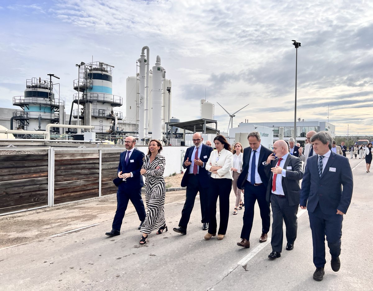 Circular Bio-based Europe Joint Undertaking (@cbe_ju) on Twitter photo 🗨 <a href="/ChuecaNatalia/">Natalia Chueca</a>, Mayor of Zaragoza, added:
'Zaragoza wants to be #climateneutral. This biorefinery will not only contribute to that goal but will also attract investments and economic activity to the city.' 🗨 <a href="/ChuecaNatalia/">Natalia Chueca</a>, Mayor of Zaragoza, added:
'Zaragoza wants to be #climateneutral. This biorefinery will not only contribute to that goal but will also attract investments and economic activity to the city.'