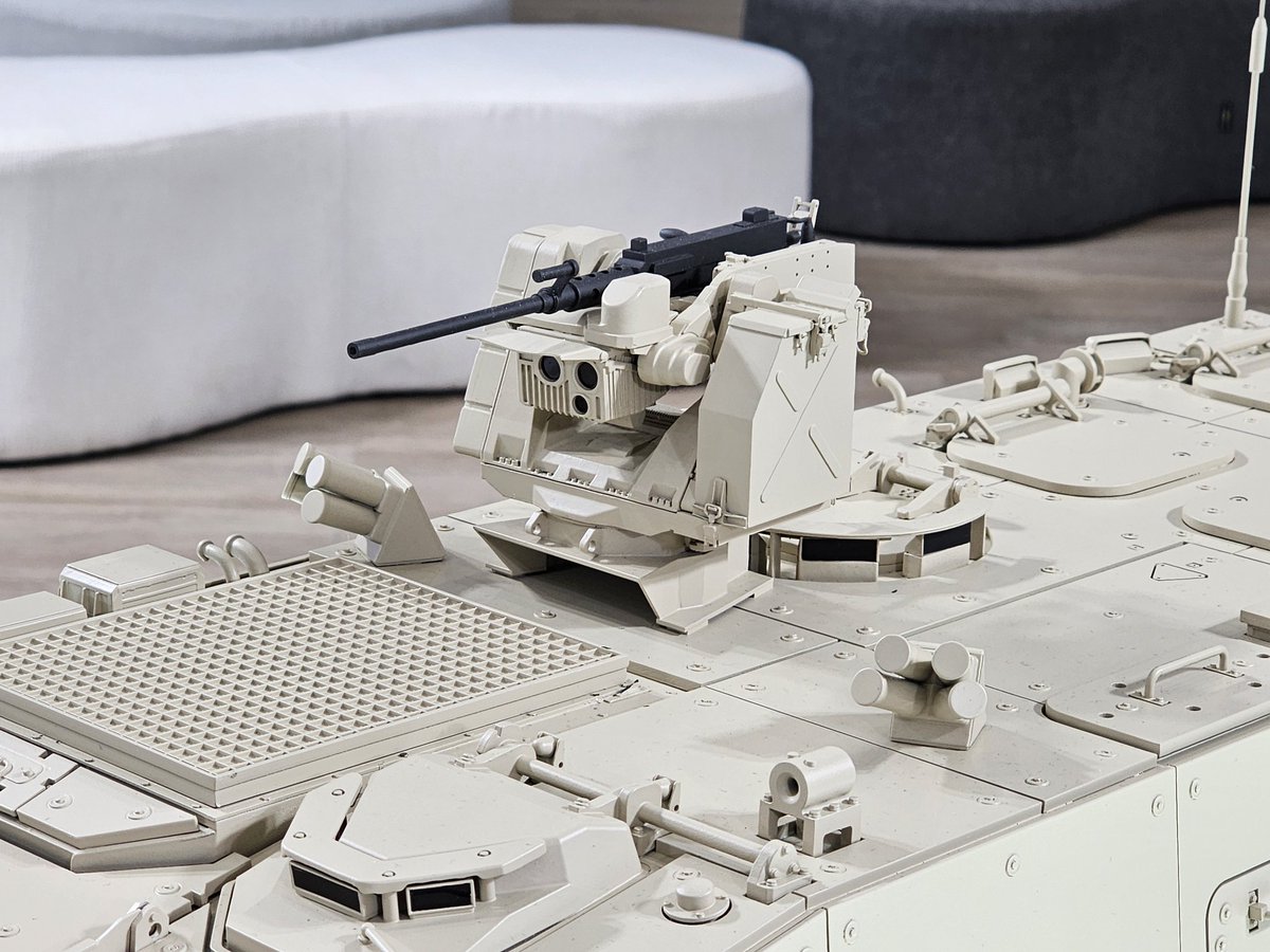 PENxSWORD's tweet photo. #HyundaiRotem showed a model of the #K808 WAV in #Peruvian #Army colours for the 1st time. It claimed in late April that it was downselected as the preferred bidder for 30 K808s worth ard $60 million through #STX. This will be the 1st export success of the WAV. #KADEX2024 #Peru https://t.co/q9n6IbhTrM