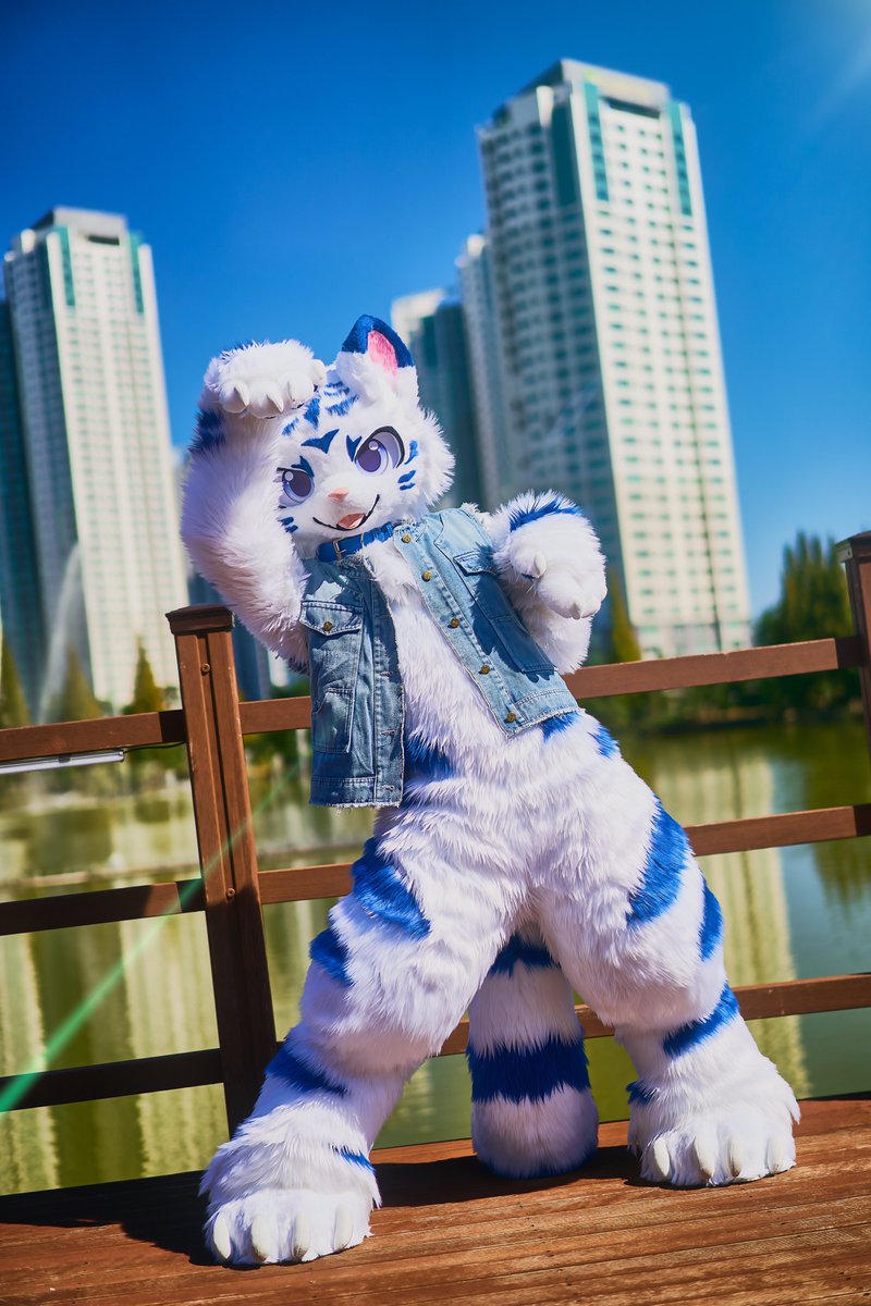 집앞 산책 나왔어요!

📸 : <a href="/mano_4171/">Mano</a>