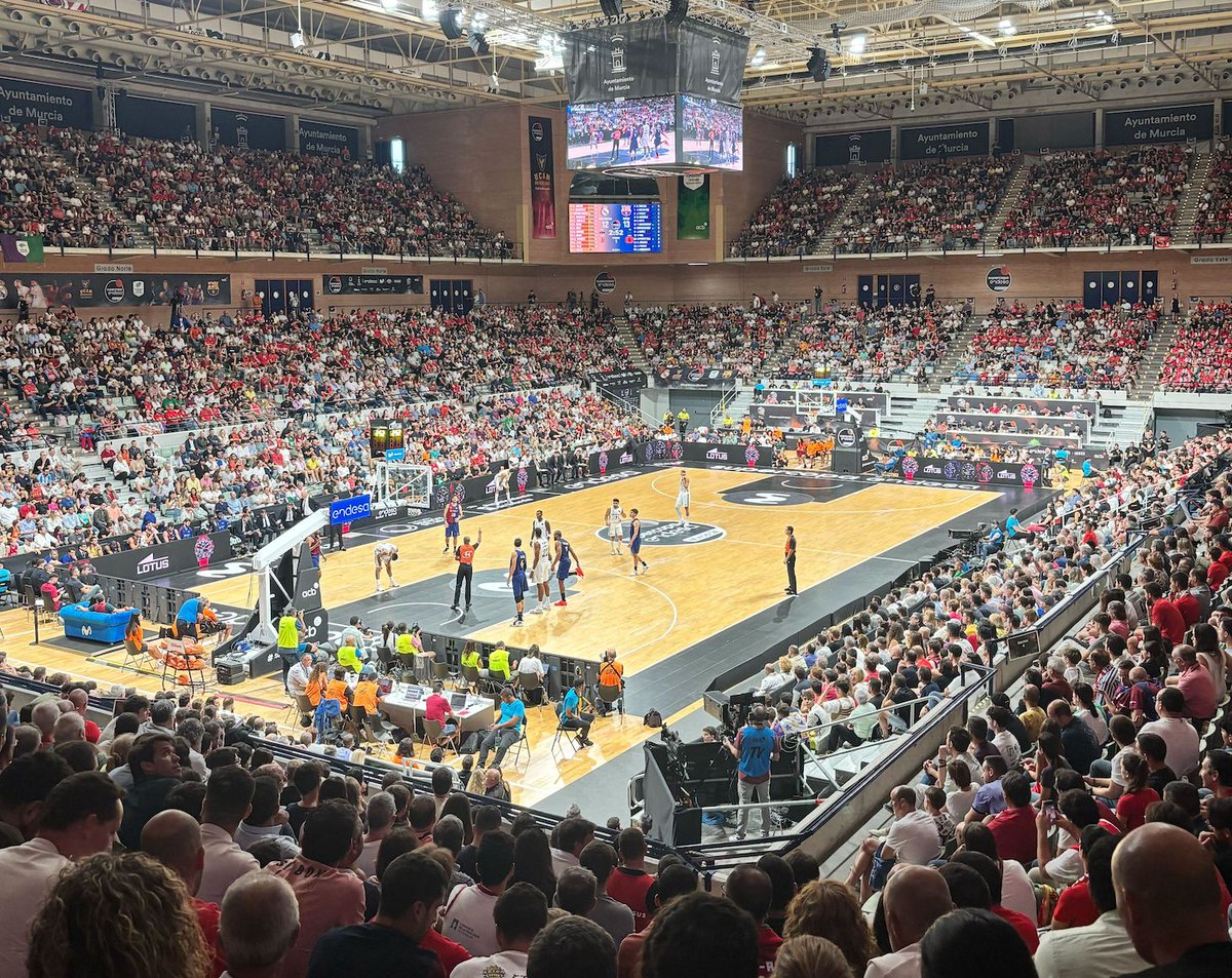 Onebox_es tweet media