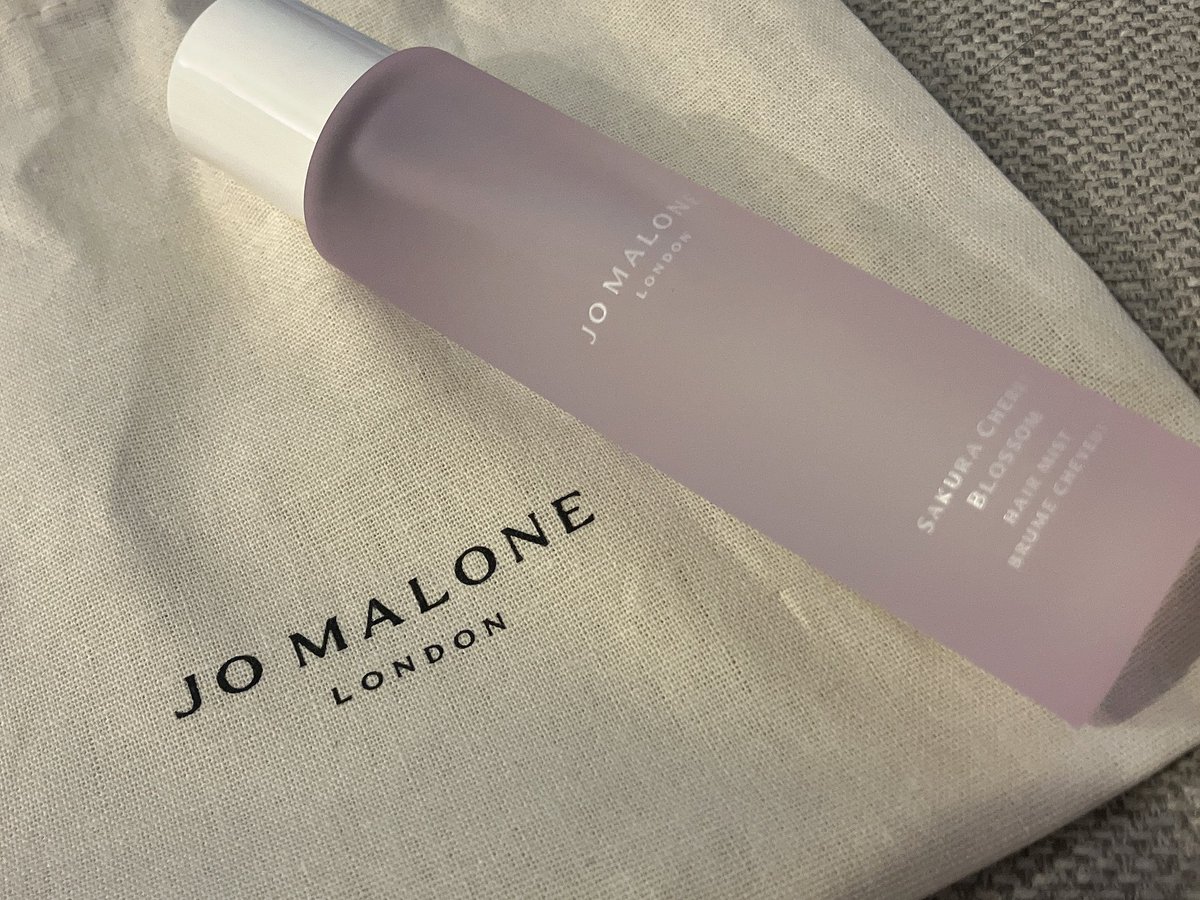 気分転換にいつもの香水じゃなくヘアミストに変えてみた🫶
ふわっと香って気分あがる❤️‍🔥❤️‍🔥