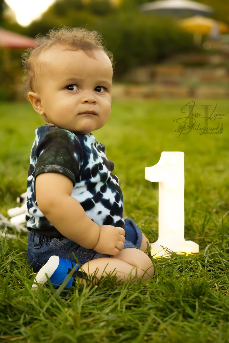 Ayyo_Christmas's tweet photo. I officially have a 1 year old 🥹
Happy born day little buddy , I hope you enjoyed your first trip around the sun .
Daddy loves you 💚
#HitEmWithTheFire🔥🔥🔥🔥🔥🧿 https://t.co/ChTgjKXdIi