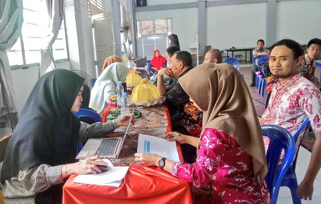 UPTSMKN10Jnp's tweet photo. Kegiatan Pelaksanaan Sinkronisasi Data pada Aplikasi Asesmen PTK #PPPK2024 #SSCASN #Debate2024 https://t.co/Y15w2NERni
