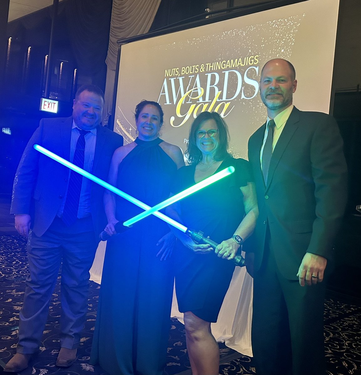 Gina Schuyler tweet media