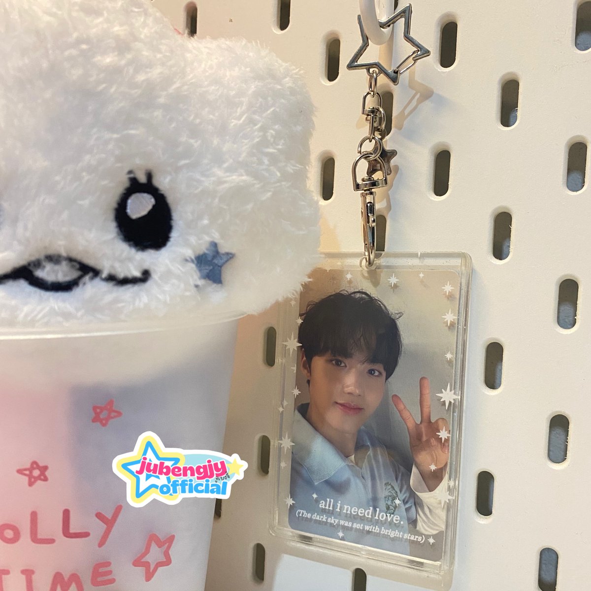ismymiso's tweet photo. ‼️ หลือ 1 เซ็ตสุดท้าย‼️
⭐️ เฟรมการ์ด+พวงกุญแจดาวพร้อมส่ง ⭐️
⭐️ อันละ 100
📮 ค่าส่งเหมา 30
🍊ซื้อในshopee มีโค้ดลดสำหรับผู้ติดตามใหม่ 👉  https://t.co/c1TSLwZslS

❕ตัวเฟรมอาจจะมีรอยขนแมวบ้างหรือสีของพวงกุญแจดาวมีตำหนิจากโรงงานคับ❕

#ตลาดนัดเฟรมการ์ด
#เฟรมการ์ด https://t.co/dg11EYVtza