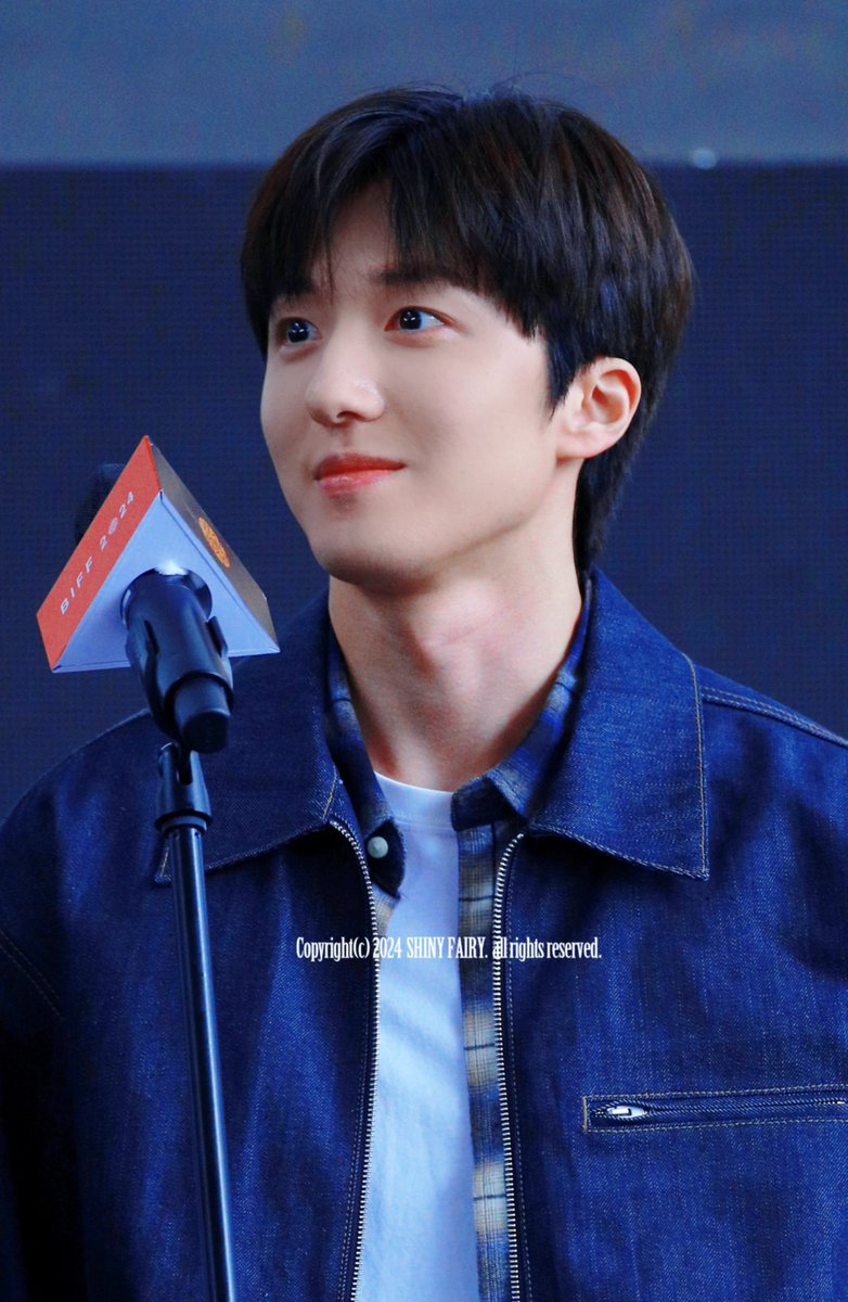 ShinyFairy_cn's tweet photo. 241003 기특강쥐헤헤강쥐🐶
#찬희 #CHANI https://t.co/ysQiULc1AP