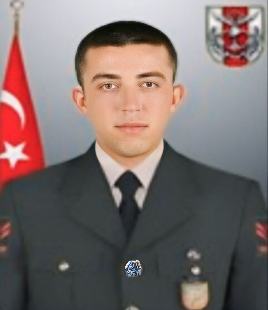 (Burak Geniş)

Ağrı'nın Doğubeyazıt ilçesinde görev yapan Piyade Uzman Çavuş Burak Geniş, askeri aracın devrilmesi sonucu şehit oldu.

İlgili başlık bu nedenle X gündeminde.