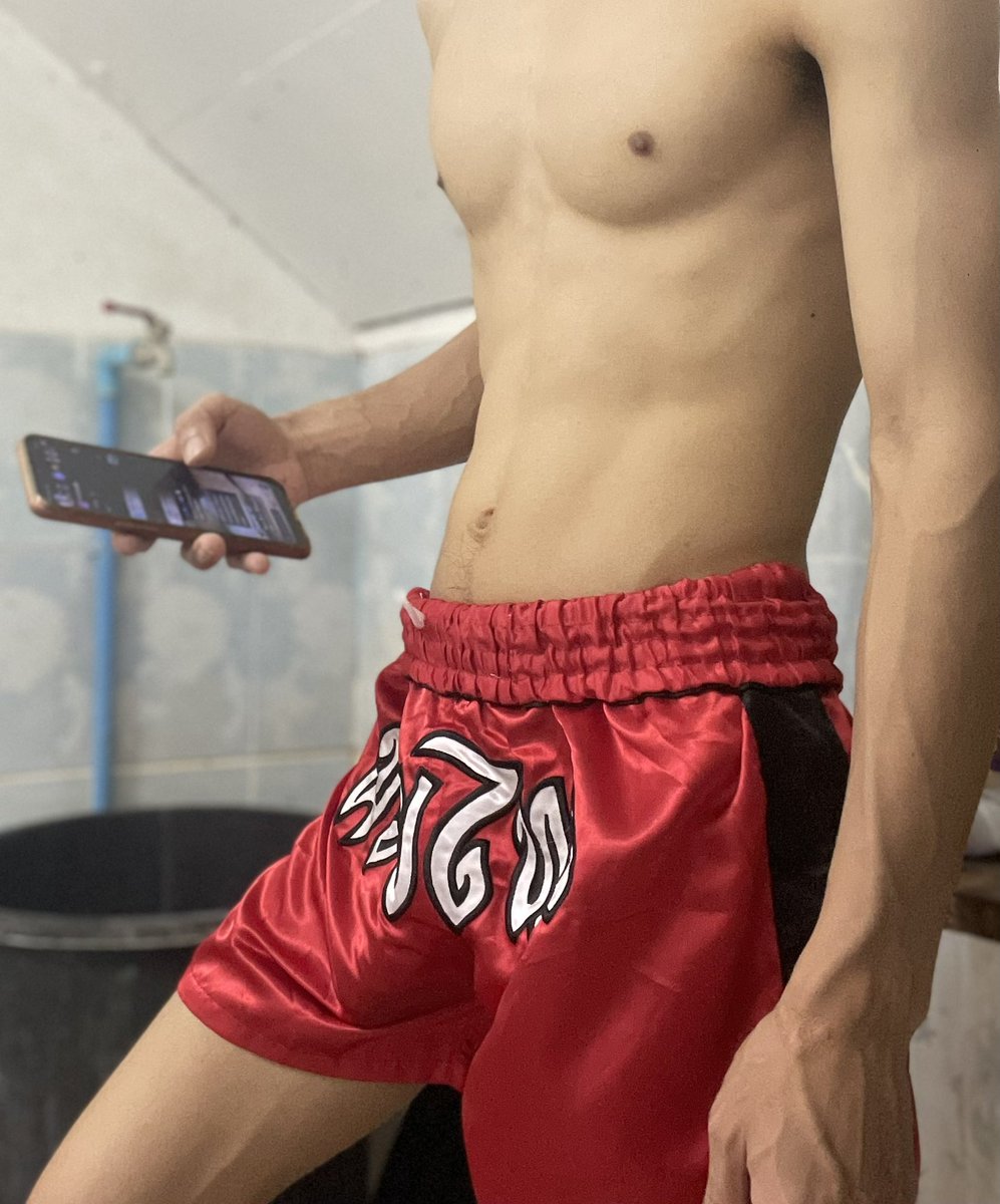 Boxing_boyB1's tweet photo. หน้าฝนระวังเป็นหวัด..แต่ถ้าอยากรู้จักให้ dm มา😉😜 #Barelive #แอพวัยรุ่น #นักมวย56 แอพที่เข้าแล้วต้องร้อง wow
https://t.co/QuEBjgI3pD https://t.co/LornGP0xbr