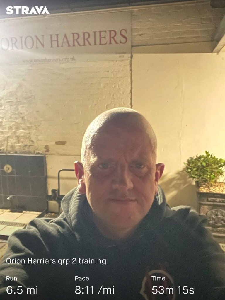 Bennythefish75's tweet photo. Was out with my club tonight leading group two for #WednesdayTraining . Stuck to the roads and incorporated some lovely hills . . #Wednedfayvibes @Orion_Harriers @UKRunChat @Strava @brooksrunning #ukrunchat #Orionharriers https://t.co/4VTaiKRPaM