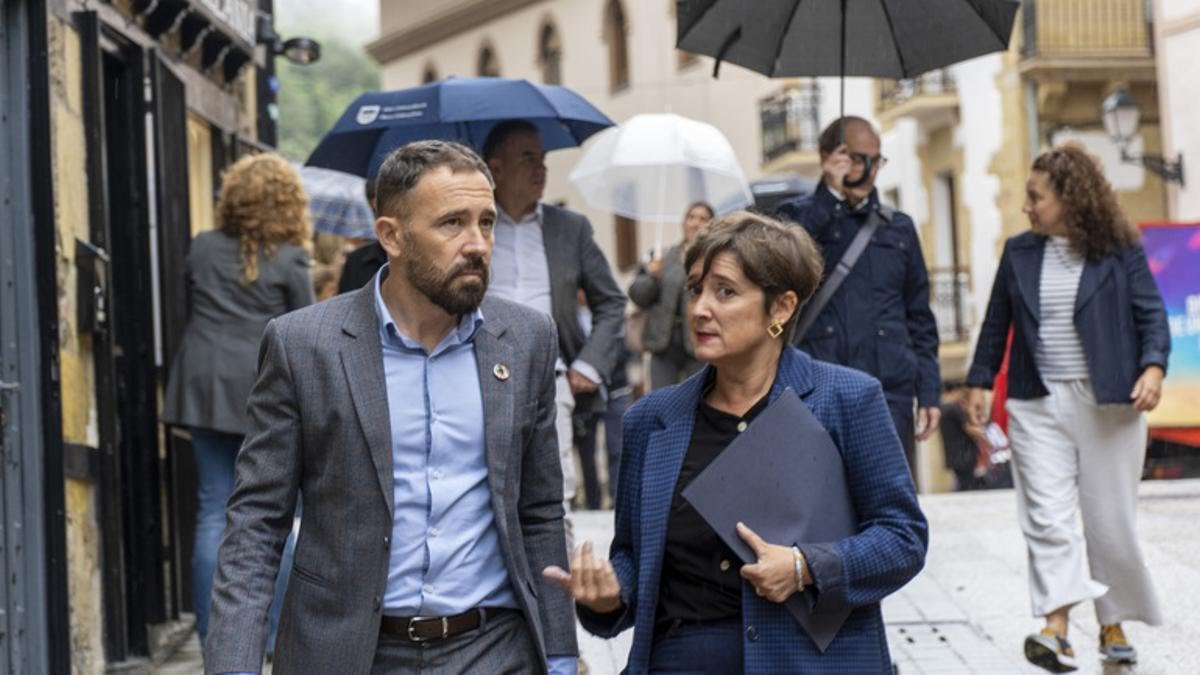 Euskadi estrena las zonas tensionadas sin que las Haciendas forales hayan enviado datos para fijar los precios del alquiler.  eldiario.es/1_b2872d?utm_c… vía <a href="/eldiarioeus/">elDiario.es Euskadi</a>