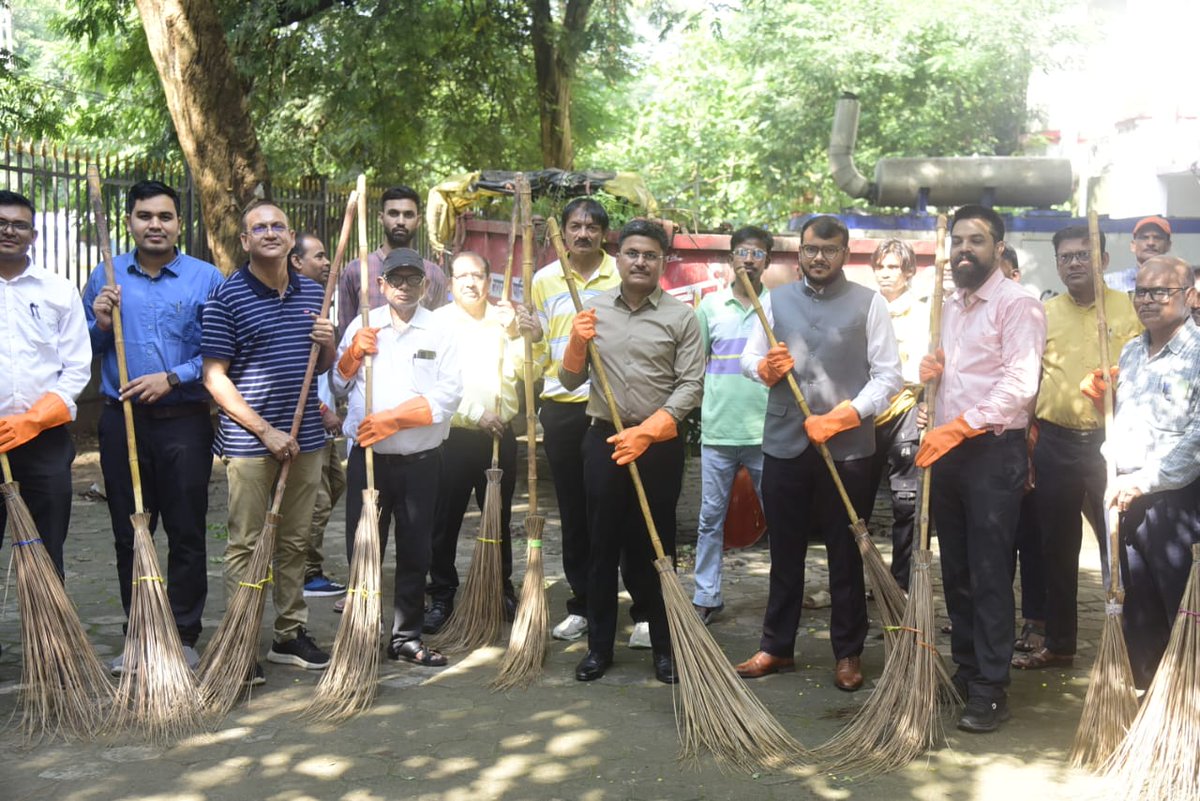 #SHS2024 #SwachhataHiSeva2024 #SwabhaavSwachhata #SanskaarSwachhata
<a href="/crpaatil/">C R Paatil</a>
<a href="/vijaysharmacg/">Vijay sharma</a>
<a href="/vsomanna/">Somanna V</a>
<a href="/mahajan_vini/">Vini Mahajan</a>
<a href="/srijitendraias/">Jitendra Srivastava</a>
<a href="/PIB_India/">PIB India</a>
<a href="/MoPR/">Mobility PR</a>
<a href="/MoRD/">Tina Mord</a>
<a href="/MoHFW/">Dr. Himanshu Bansal</a>
@MoHUA
<a href="/SwachhBharatGov/">Swachh Bharat Urban</a>
<a href="/SBMChhattisgarh/">Rajya Swachh Bharat Mission (Grameen)Chhattisgarh</a>

SHS  2024 का समापन