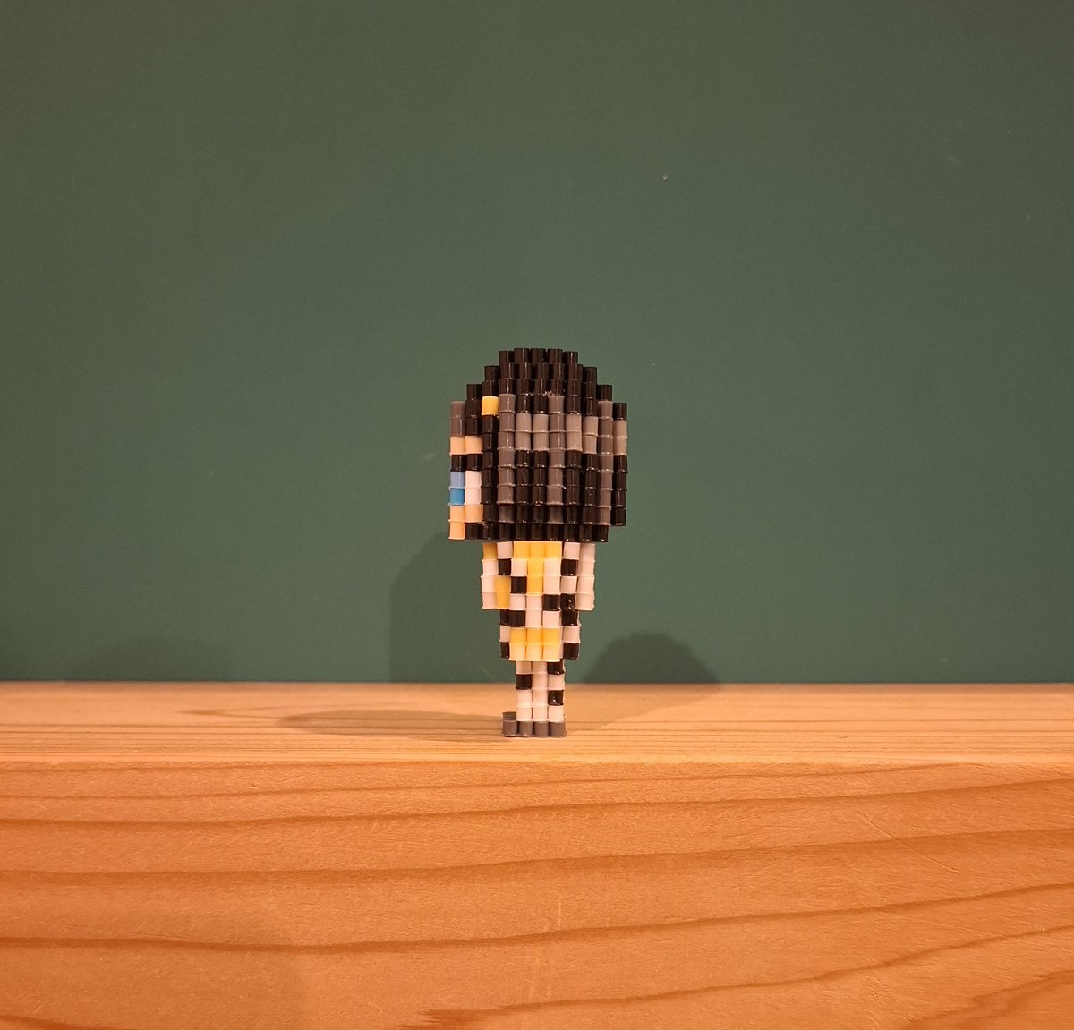 nigo_san's tweet photo. 立体ビーズの新シリーズ！その名も『JSNB』(JOJO's Solid nigoBEADS)
キン肉マンシリーズよりもシルエットを細身に、そして首が動きます！w

第１弾はブローノ・ブチャラティ！
これから順次作成していきます！そう、僕が飽きるまで！w

#ジョジョの奇妙な冒険
#nigoBEADS
#JSNB https://t.co/KJ06jUTINR