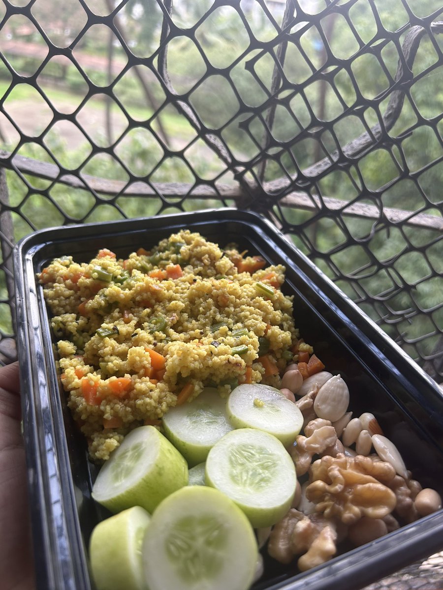 dr_rutuja52924's tweet photo. A girl who carries her own tiffin 🥰🍃…..#milletmania #gharkakhana https://t.co/enwg0IDiwb